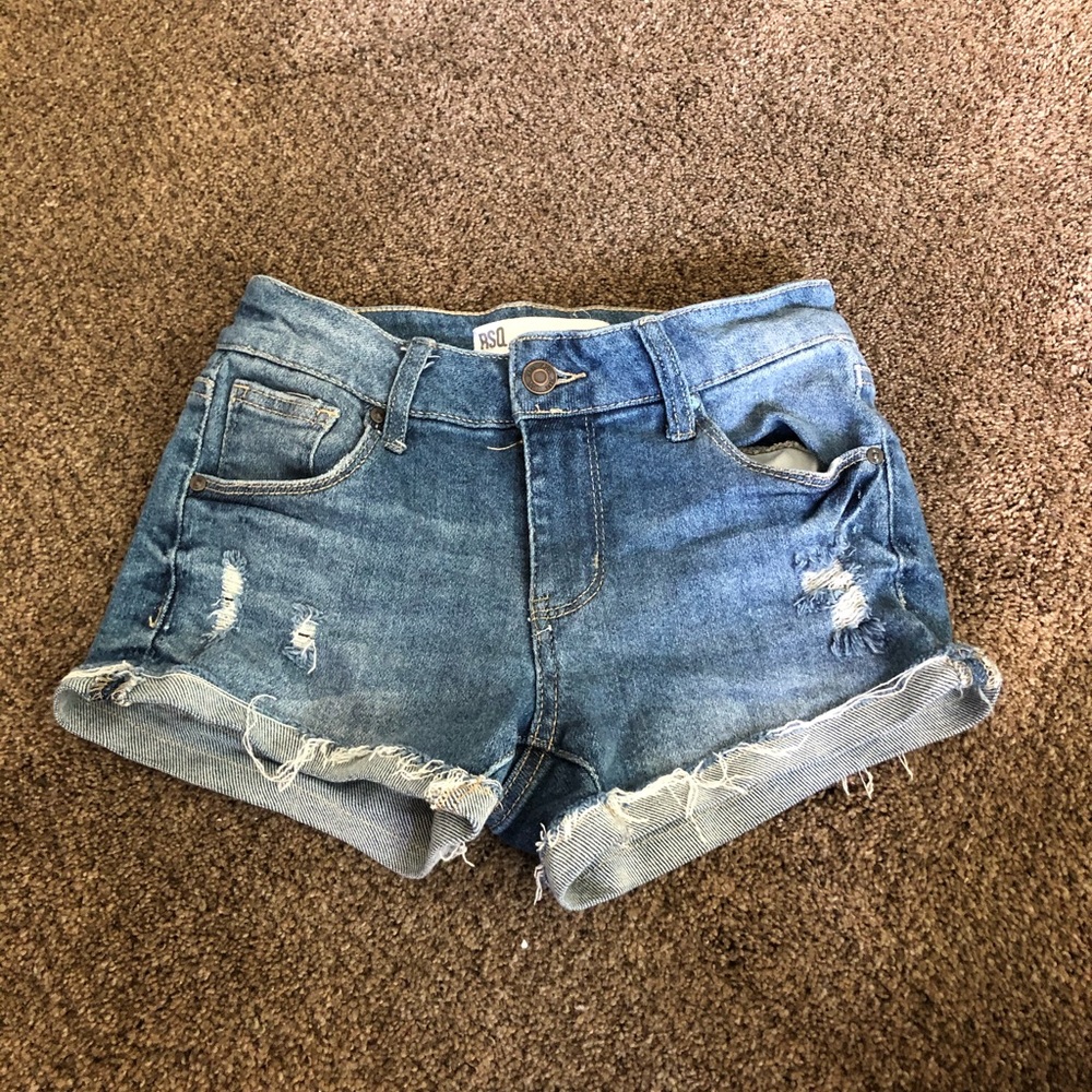 Shorts - Picture 4 of 4